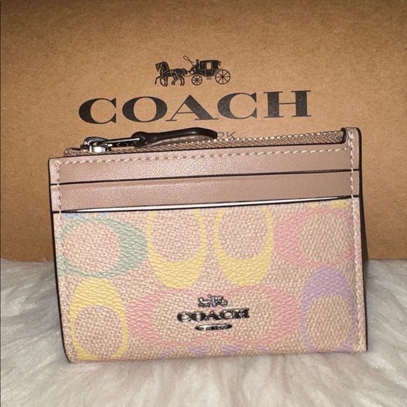 Coach Mini Skinny Id Case In Rainbow Signature Canvas NWT - Picture 2 of 5
